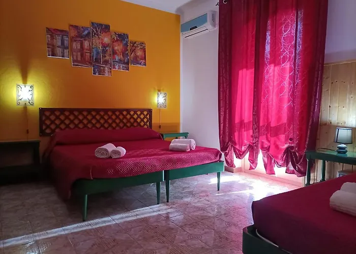 Mony's Island Pensjonat 3*