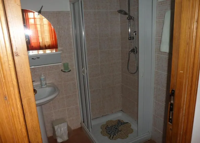 Pensjonat Mony's Island 3*