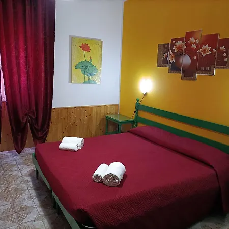 Mony's Island بيت ضيافة ألغيرو