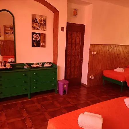 Guest house Mony's Island *
