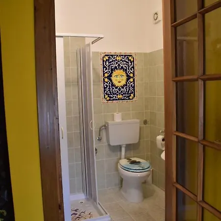 Mony's Island ألغيرو